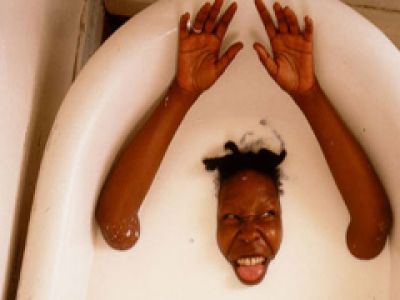 Whoopi Goldberg - kończy dzisiaj 53 lata
